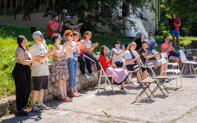 Waves of Change: spectacol de ecoteatru la Casa Ianza