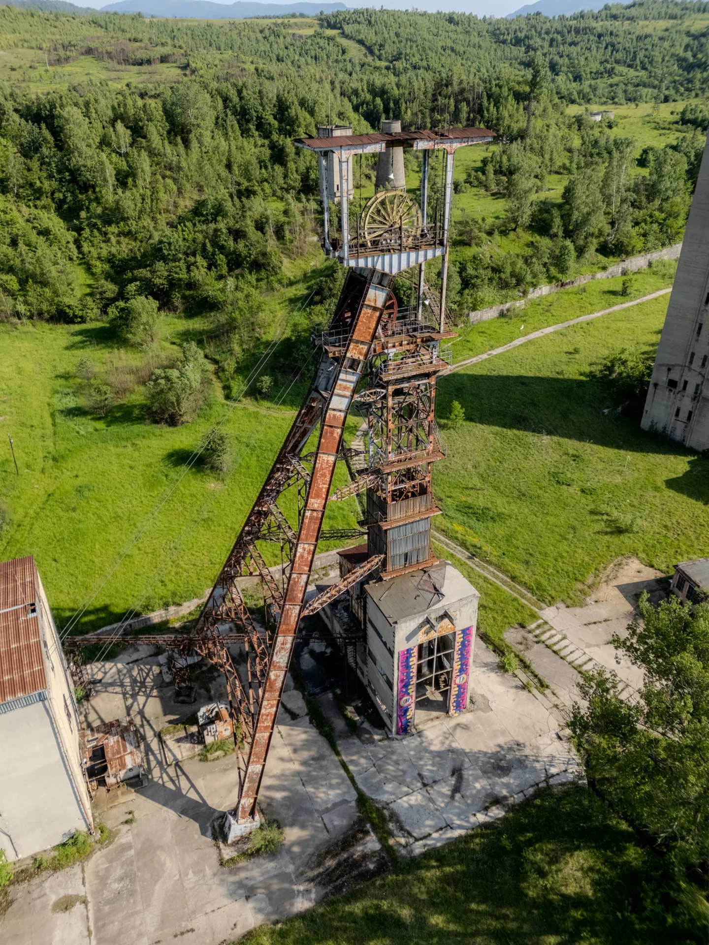 Mina Petrila - Puțul metalic + Casa Masinii - Mina Petrila
